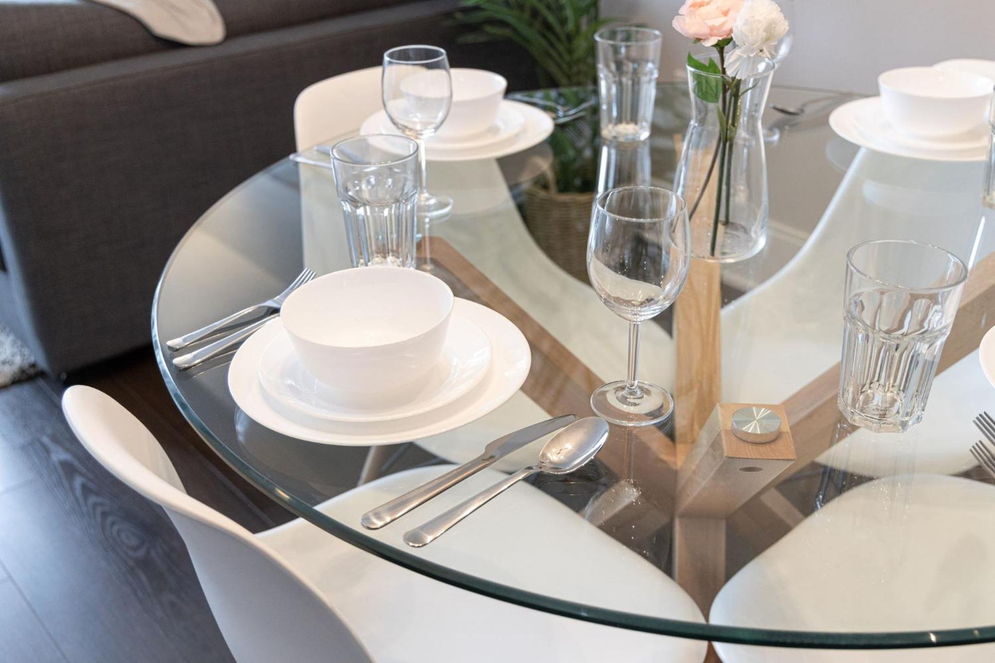 Dwtn Condo Near Cn Tower! W/ Free Parking Toronto Extérieur photo